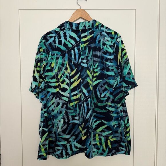 Catherines Top Womens Size 1X Blue Green Leaves Button Flared Short Sleeves - Picture 5 of 10